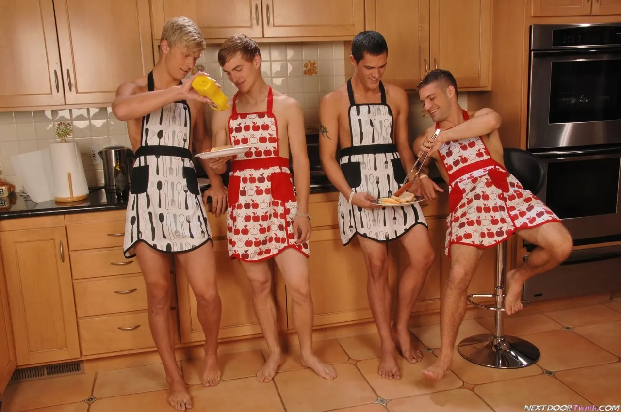 Alex Waters in 'The Twinks Gourmet' from 'Next Door Studios' (Photo 1) Next Door Studios 'The Twinks Gourmet' starring Alex Waters (Photo 1)