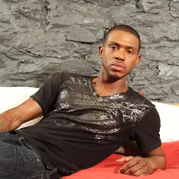 Astengo in Birthday Wake Up (Photo 18) Astengo in 'Next Door Studios' Birthday Wake Up (Thumbnail 18)