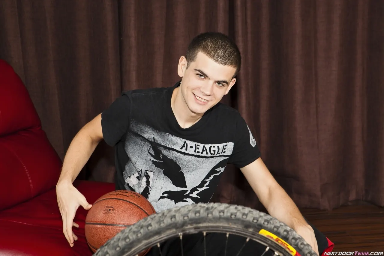 Blake Savage in 'Grinding Gears' from 'Next Door Studios' (Photo 1) Next Door Studios 'Grinding Gears' starring Blake Savage (Photo 1)