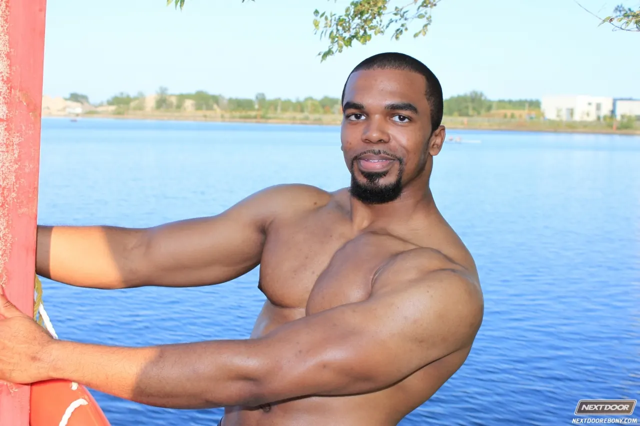 Next Door Studios 'Boxer' starring Boxer (Photo 18)