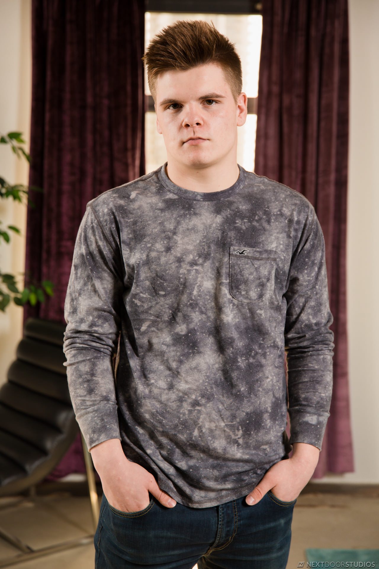 Next Door Studios 'Brady Breeze' starring Brady Breeze (Photo 2)