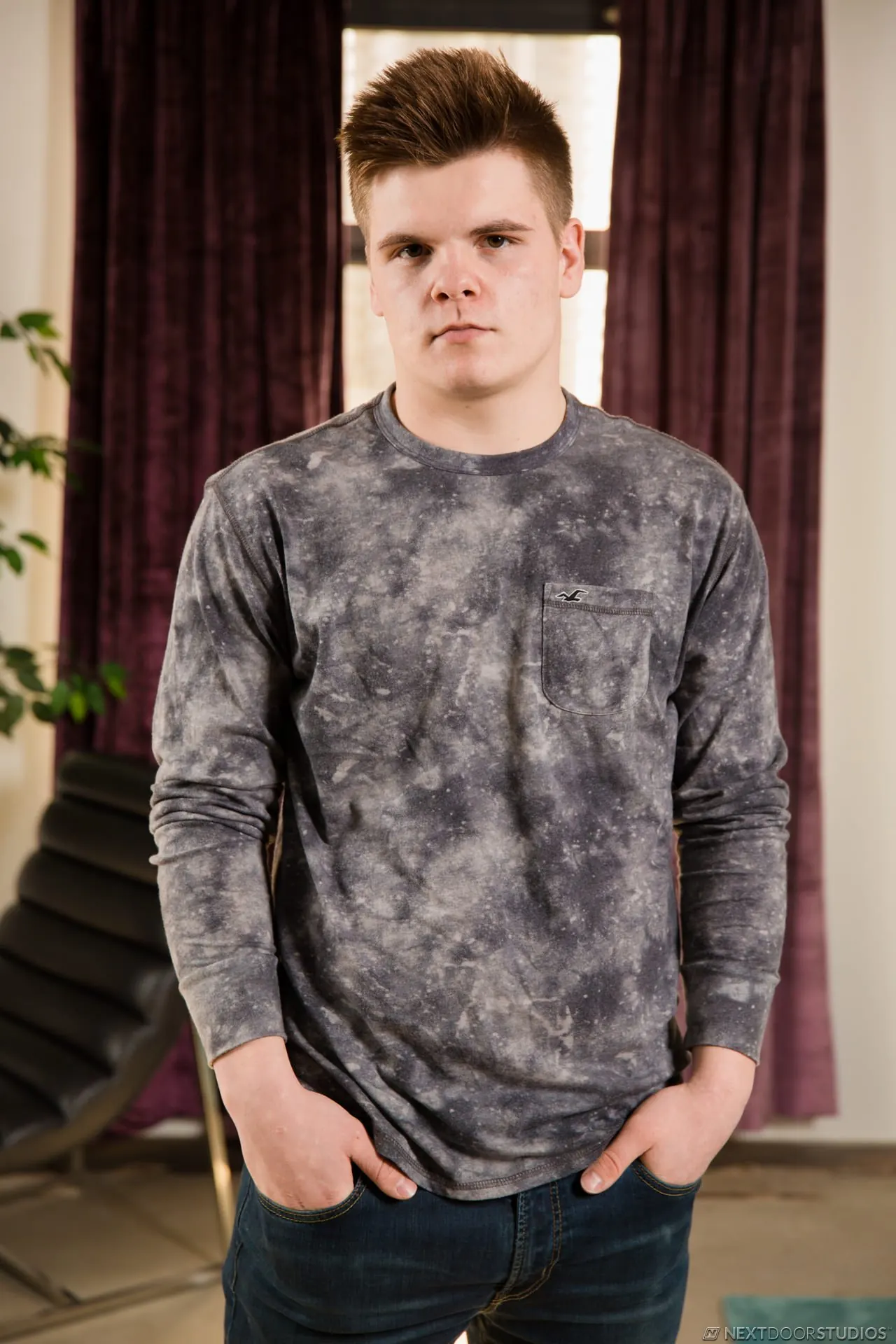 Next Door Studios 'Brady Breeze' starring Brady Breeze (Photo 2)