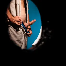 Brandon Lewis in Breakin' In The Hole (Photo 6) Brandon Lewis in 'Next Door Studios' Breakin' In The Hole (Thumbnail 6)