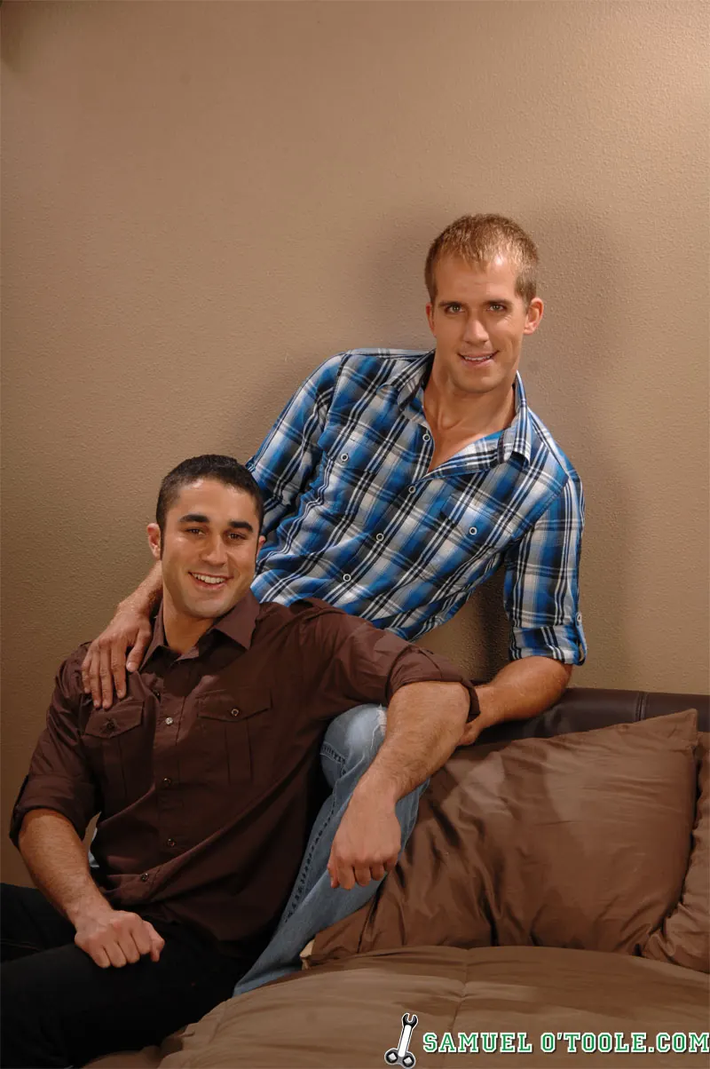 Next Door Studios 'Calling The Pocket' starring Brandon Lewis (Photo 1)