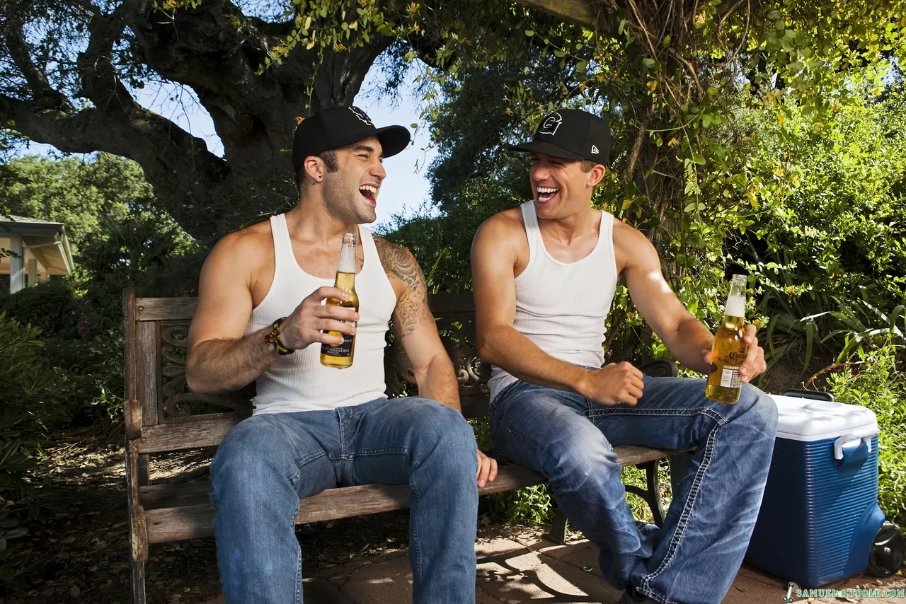 Next Door Studios 'Side Jobs' starring Brandon Lewis (Photo 4)