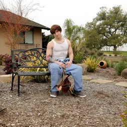 Brandon Moore in 'Next Door Studios' Handy Man To-Do (Thumbnail 12)