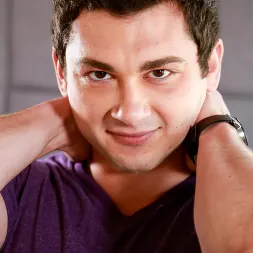 Bridger Watts in Runners Tease (Photo 24) Bridger Watts in 'Next Door Studios' Runners Tease (Thumbnail 24)