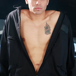 Cameron Johnson in 'Next Door Studios' Cameron Johnson (Thumbnail 9)