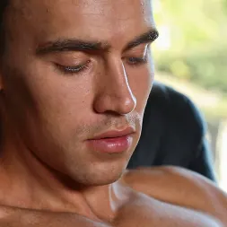 Carter in Carter (Photo 24) Carter in 'Next Door Studios' Carter (Thumbnail 24)