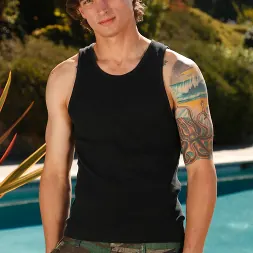 Chad Pitt in 'Next Door Studios' Chad Pitt (Thumbnail 1)