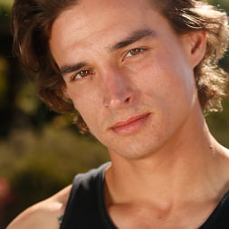 Chad Pitt in 'Next Door Studios' Chad Pitt (Thumbnail 2)