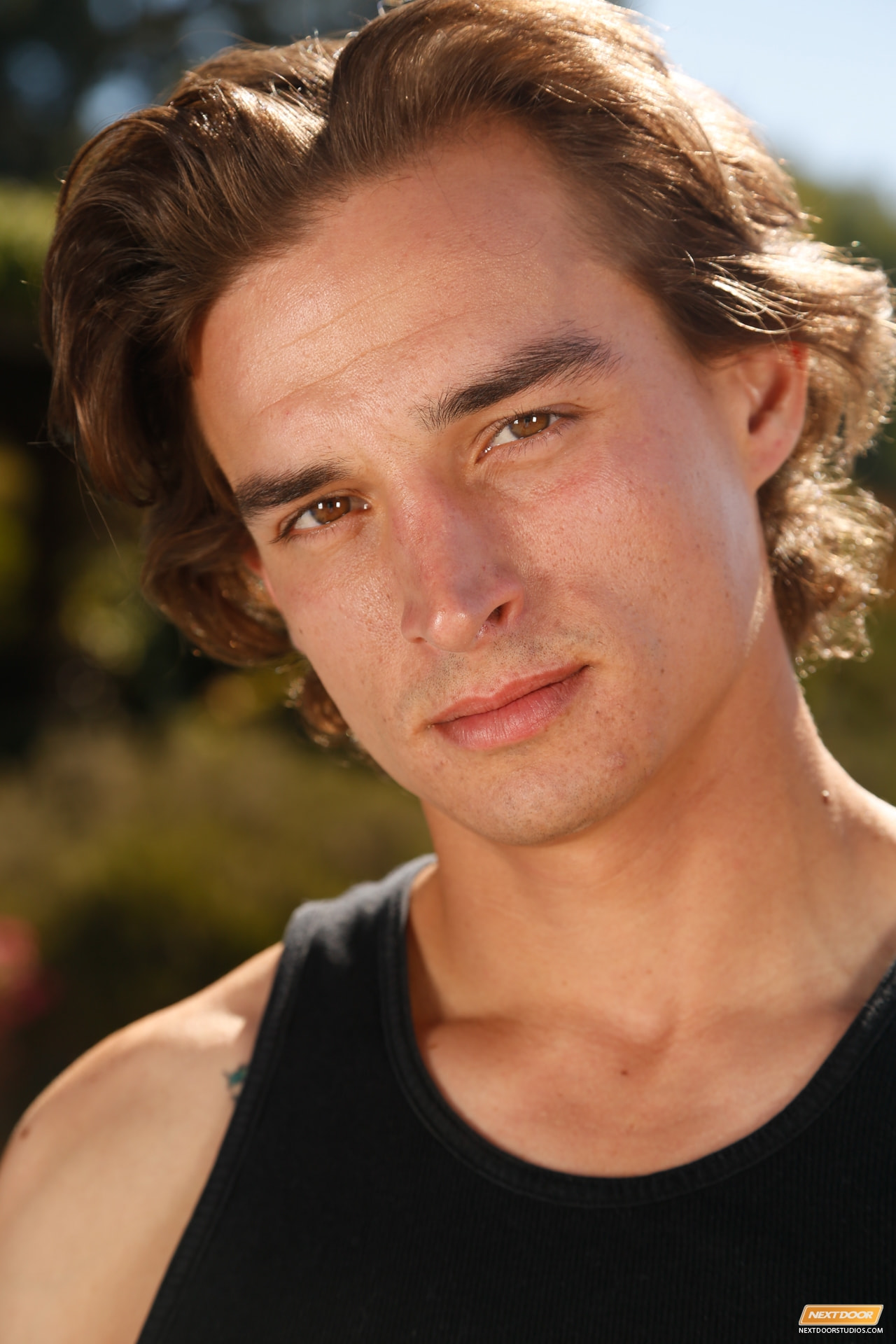 Chad Pitt in 'Next Door Studios' Chad Pitt (Thumbnail 2)