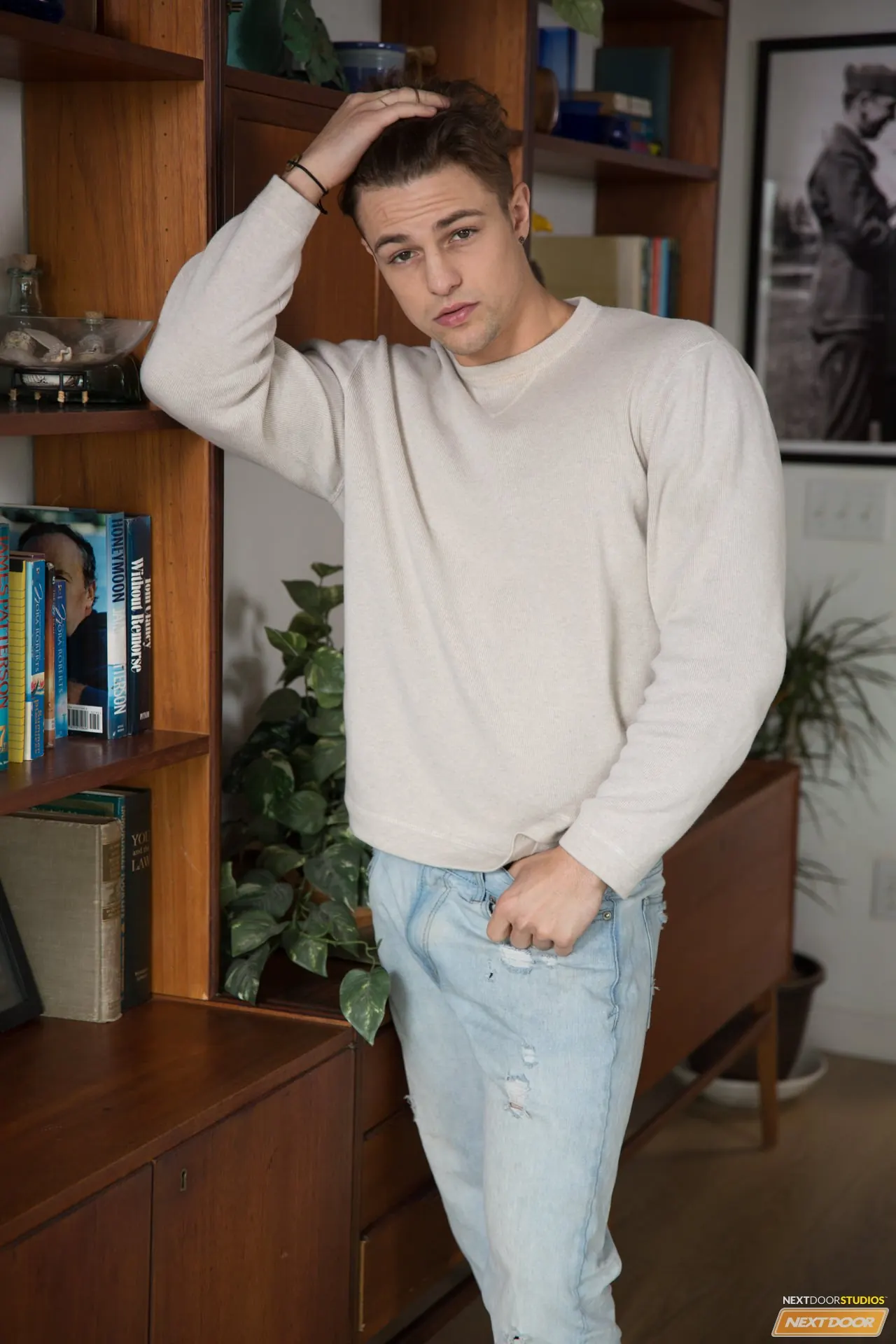 Next Door Studios 'The Faker' starring Charlie Pattinson (Photo 12)