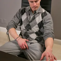 Chris Taylor in 'Next Door Studios' Chris Taylor (Thumbnail 5)