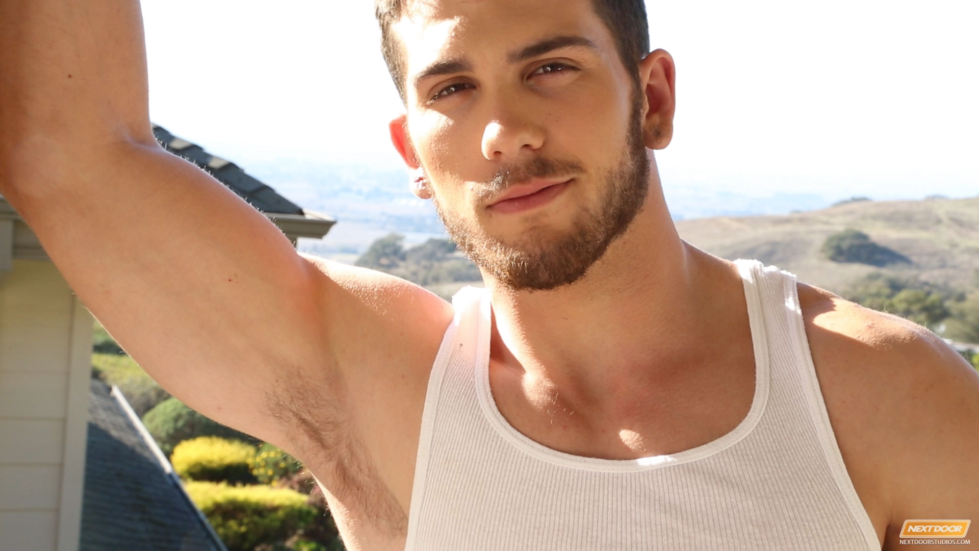 Chuck in 'Next Door Studios' Chuck (Thumbnail 9)