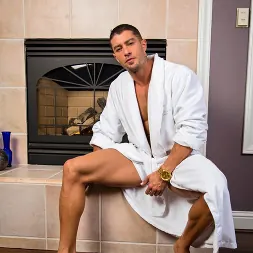 Cody Cummings in 'Next Door Studios' Chasing Twilight (Thumbnail 4)