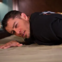 Cody Cummings in 'Next Door Studios' Lone Star (Thumbnail 22)