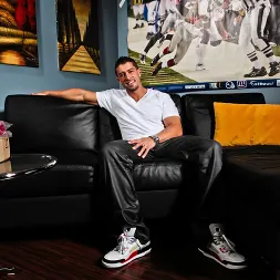 Cody Cummings in 'Next Door Studios' Special Thanks (Thumbnail 2)