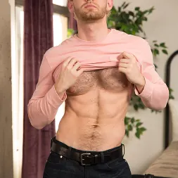 Colton Cain in 'Next Door Studios' Joining Studs (Thumbnail 15)