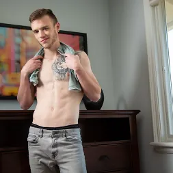 Dacotah Red in 'Next Door Studios' Hot Squatter (Thumbnail 6)