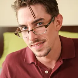 Damien Hyde in 'Next Door Studios' How Secure Are You (Thumbnail 22)