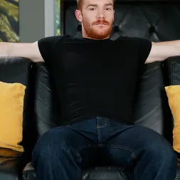 Damien West in 'Next Door Studios' Summer Rental (Thumbnail 1)