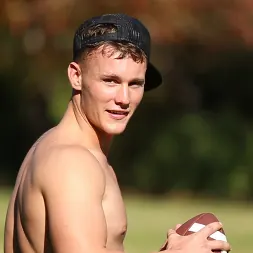 Damien West in 'Next Door Studios' Tight Ends (Thumbnail 24)