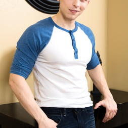 Dante Martin in 'Next Door Studios' Nerd Lust (Thumbnail 1)