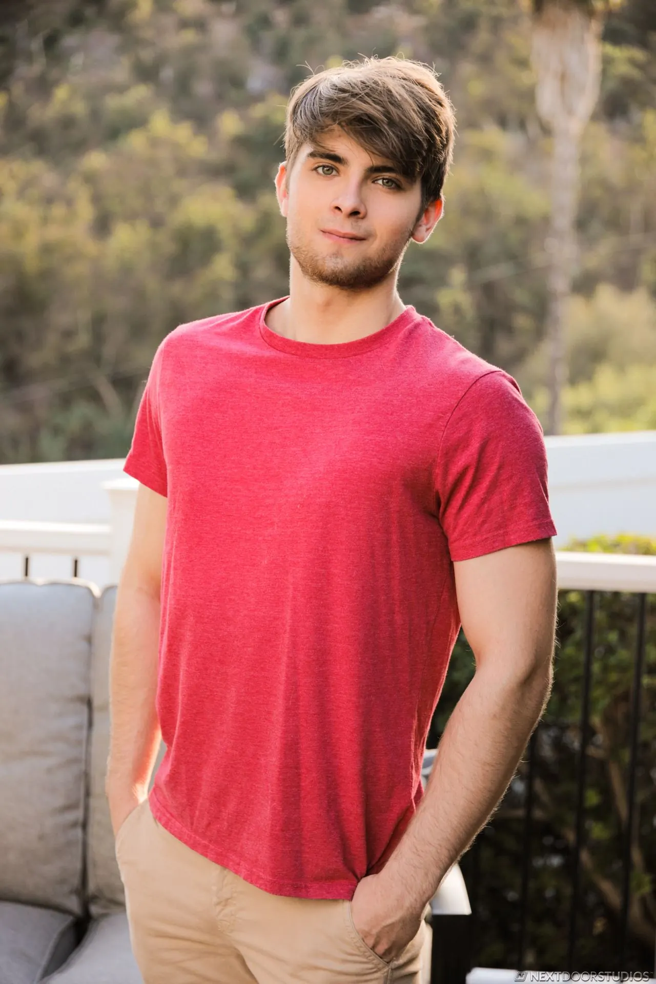 Next Door Studios 'Derek Hart' starring Derek Hart (Photo 2)