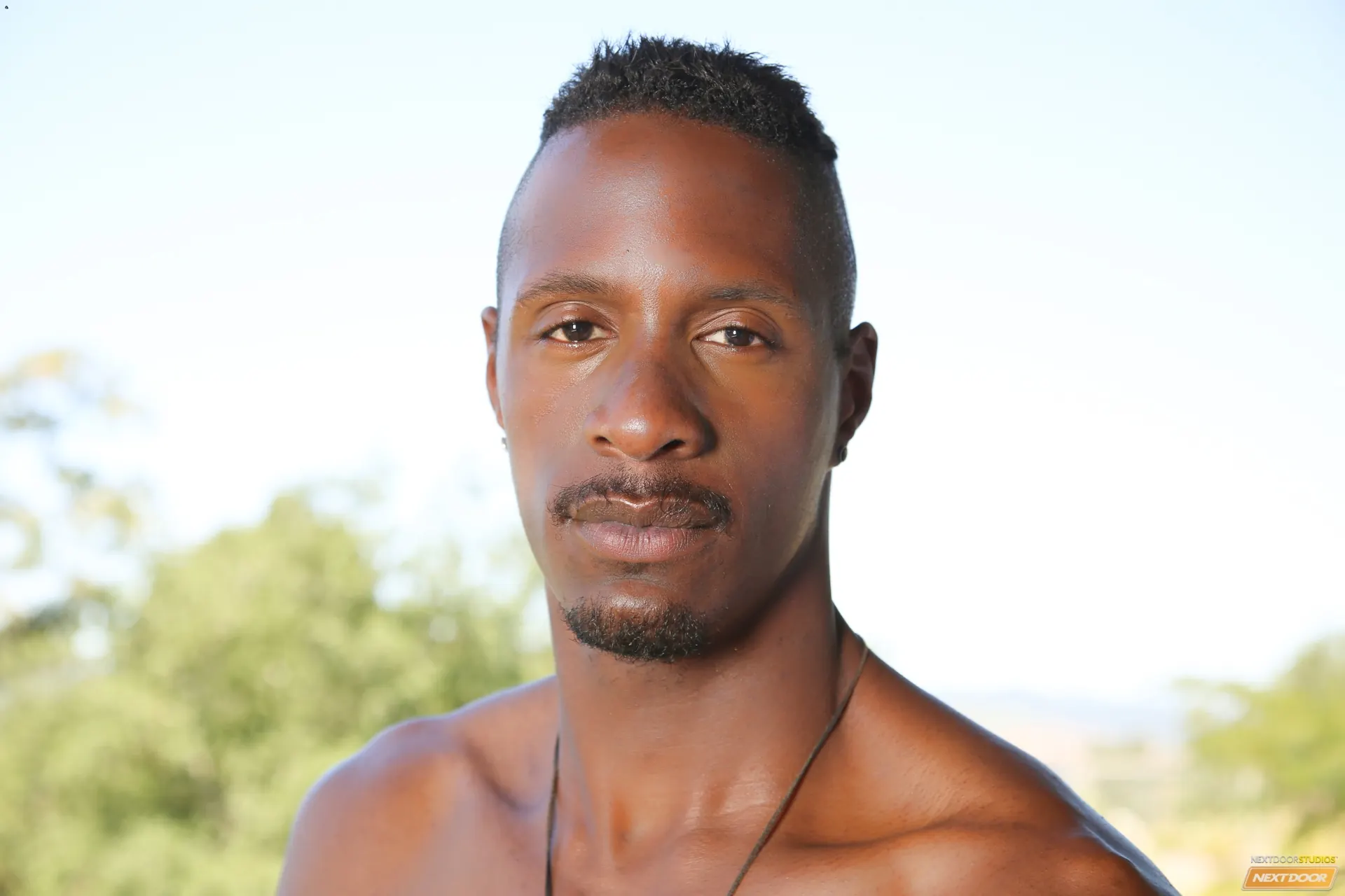 Next Door Studios 'Derek Maxum' starring Derek Maxum (Photo 11)