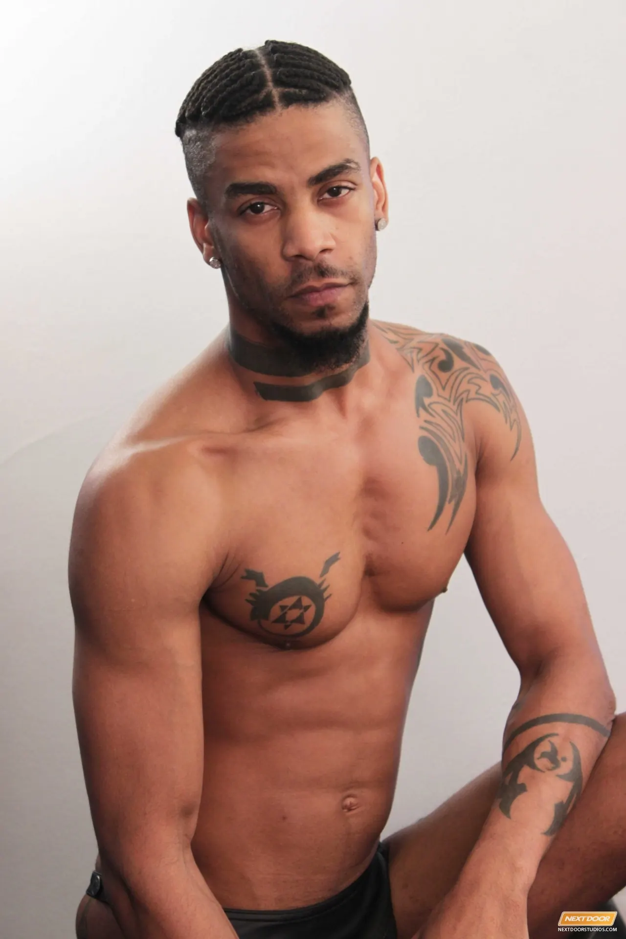 Diaon Starr in 'Wicked in Leather' from 'Next Door Studios' (Photo 21) Next Door Studios 'Wicked in Leather' starring Diaon Starr (Photo 21)