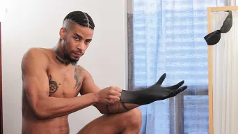 Diaon Starr in 'Wicked in Leather'