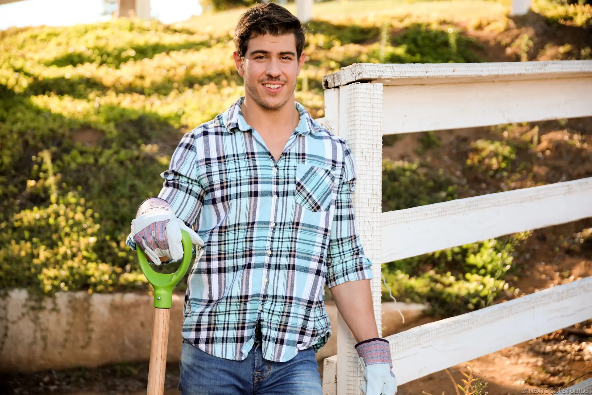 Next Door Studios 'Elijah James' starring Elijah James (Photo 4)