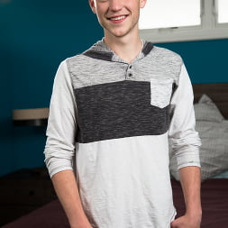 Elliot Finn in 'Next Door Studios' Caught in the Act (Thumbnail 1)
