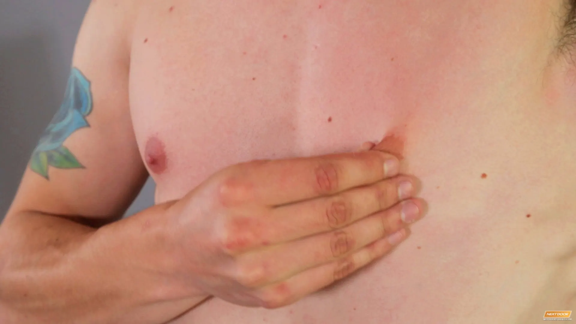 Next Door Studios 'Ellis Barr' starring Ellis Barr (Photo 15)