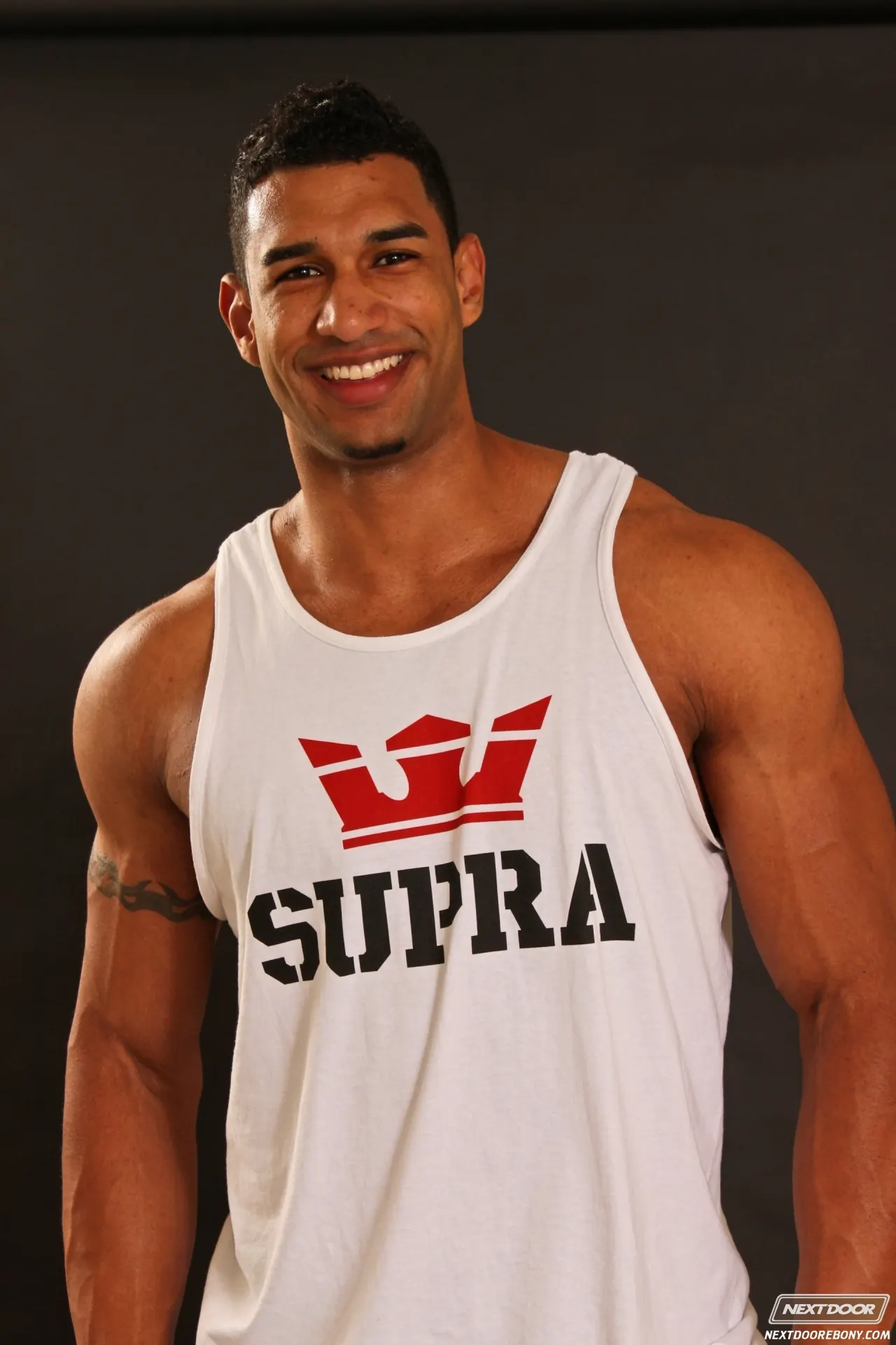 Next Door Studios 'Enrique' starring Enrique A (Photo 3)