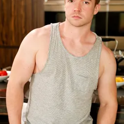 Gabriel Cross in Straight Sugar (Photo 30) Gabriel Cross in 'Next Door Studios' Straight Sugar (Thumbnail 30)