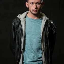 Gabriel Cross in 'Next Door Studios' Warehouse Packin (Thumbnail 1)