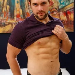 Griffin Barrows in 'Next Door Studios' Celebrity Massage (Thumbnail 5)