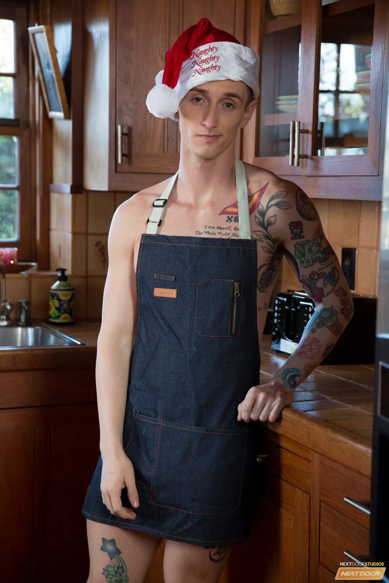 Next Door Studios 'Gingerbread Bounce' starring Gunner (Photo 1)