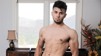 Hunter Knox in 'Hunter Knox'