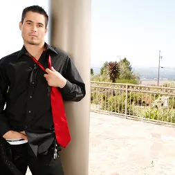 J Howling in 'Next Door Studios' J Howling (Thumbnail 4)