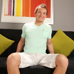 Jake Karhoff in 'Next Door Studios' Jake Karhoff (Thumbnail 6)