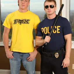 James Huntsman in 'Next Door Studios' Making a Bust (Thumbnail 8)