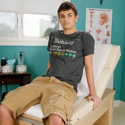 Jaxton Wheeler in 'Next Door Studios' Doctors' Double Dose (Thumbnail 9)