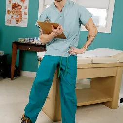 Jaxton Wheeler in 'Next Door Studios' Doctors' Double Dose (Thumbnail 30)