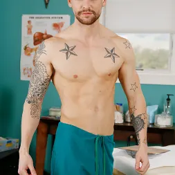 Jaxton Wheeler in 'Next Door Studios' Doctors' Double Dose (Thumbnail 33)