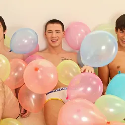 Jay Cloud in Popping Party (Photo 1) Jay Cloud in 'Next Door Studios' Popping Party (Thumbnail 1)