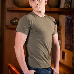 Jay Tee in 'Next Door Studios' Jay Tee (Thumbnail 3)