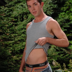Jeremy Feist in 'Next Door Studios' Self Swallow (Thumbnail 3)
